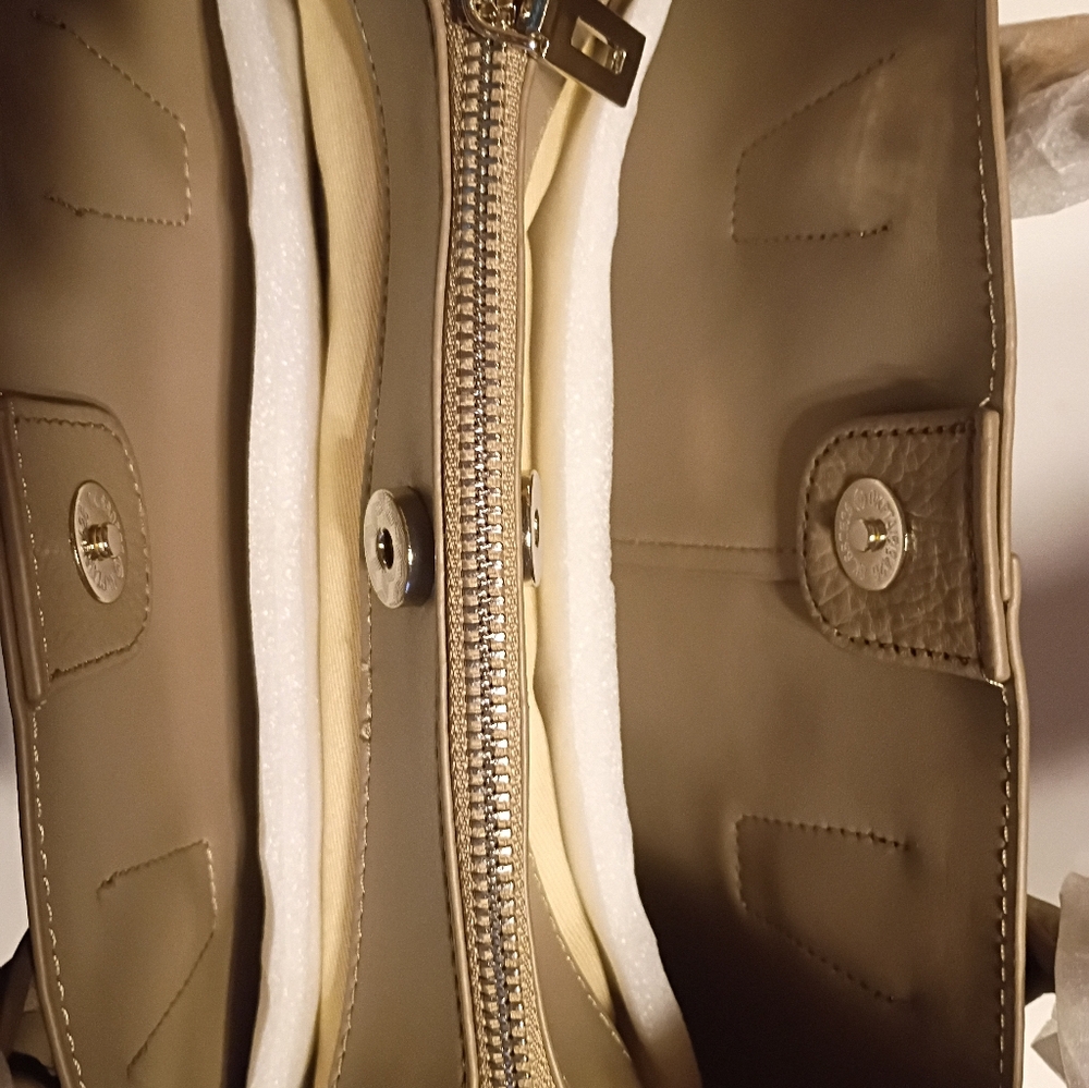 Over Earth Taupe Leather Bag New - Picture 3 of 5